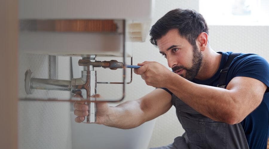 Faucet repair for sink in Russellville, AR